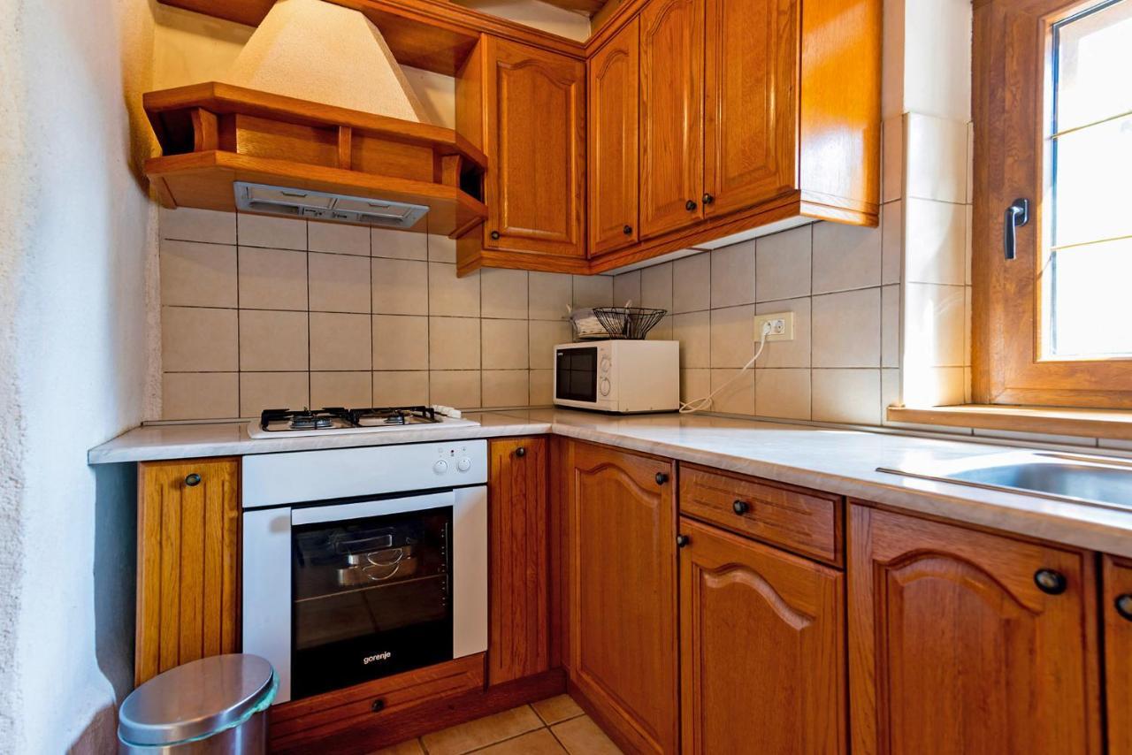 Mariva in Modrušani  Žminj Exterior foto